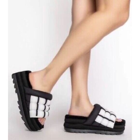 UGG Women's Puft Platform Furry Black Slide Sandals- Size 9 - Picture 2 of 11